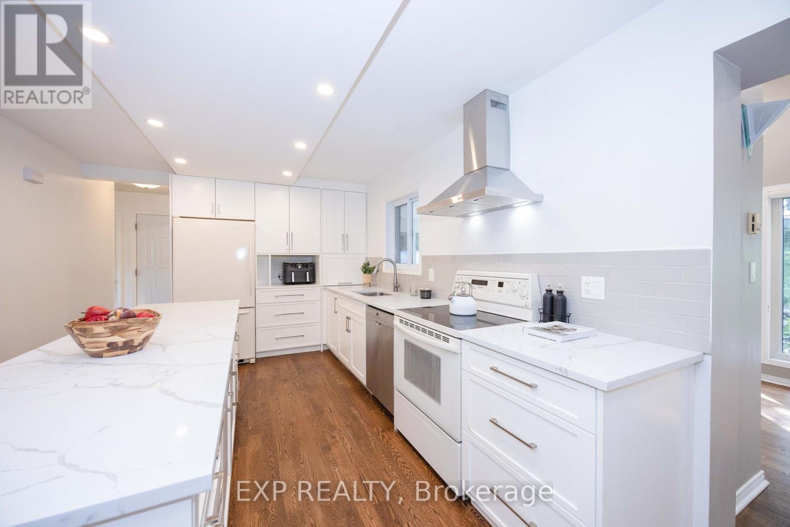 14 Carr Crescent Property Photo 12
