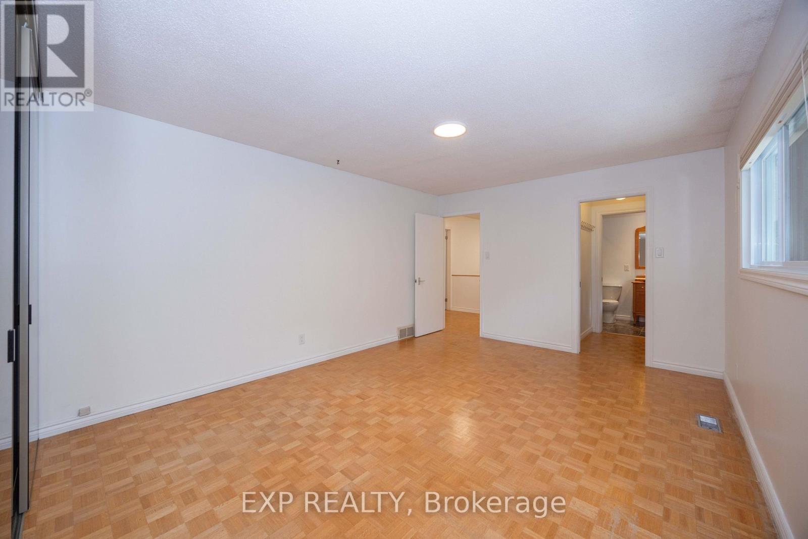 14 Carr Crescent Property Photo 24