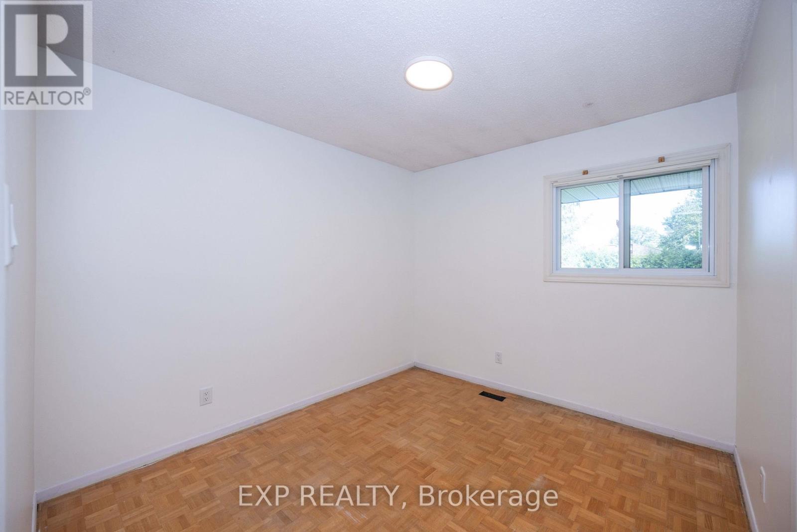 14 Carr Crescent Property Photo 32