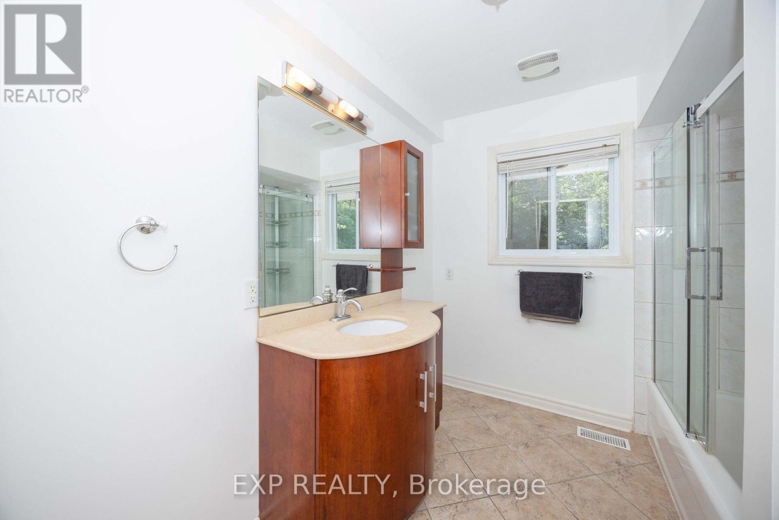 14 Carr Crescent Property Photo 35