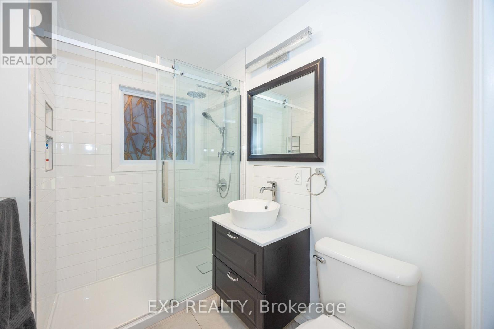 14 Carr Crescent Property Photo 38