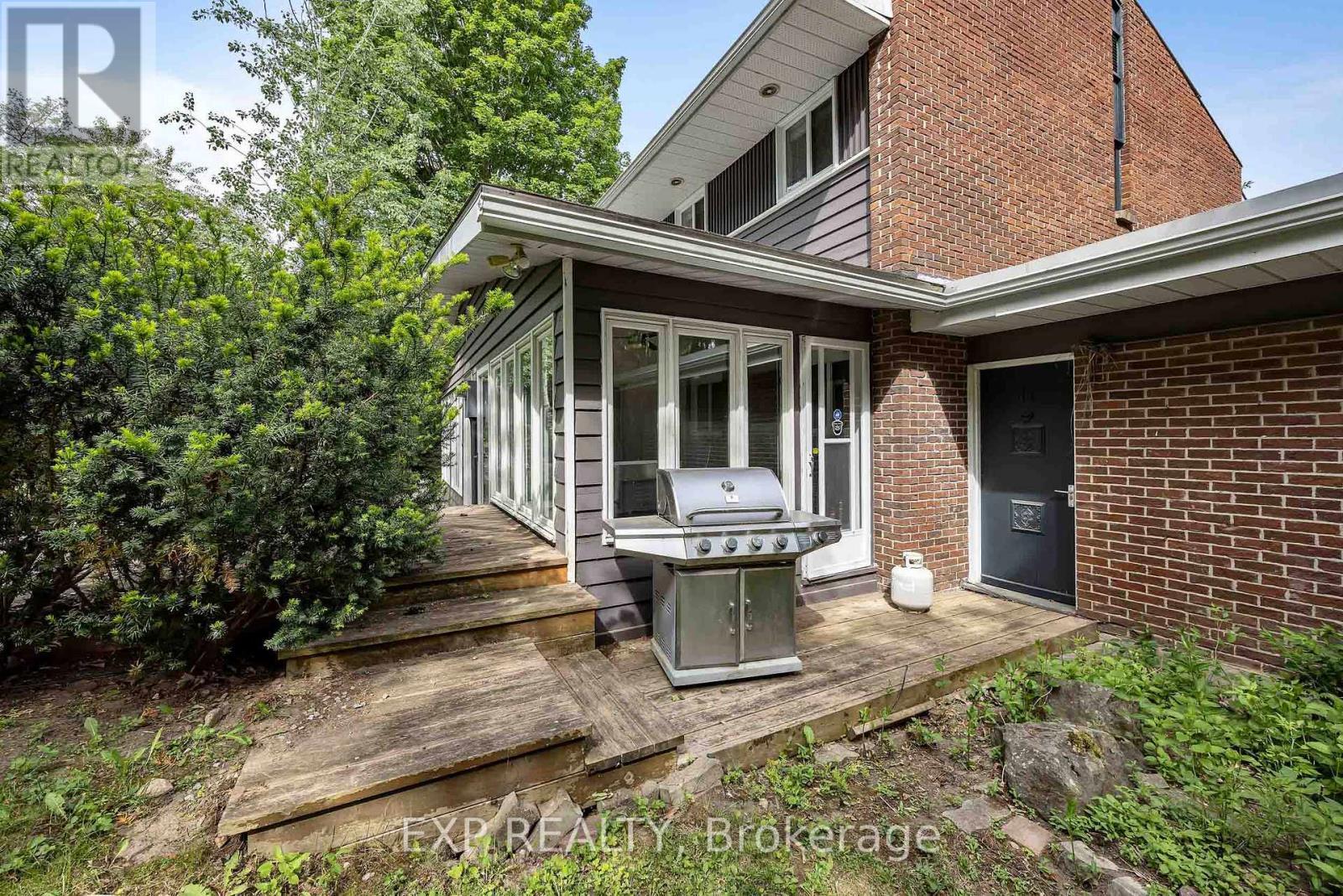 14 Carr Crescent Property Photo 45