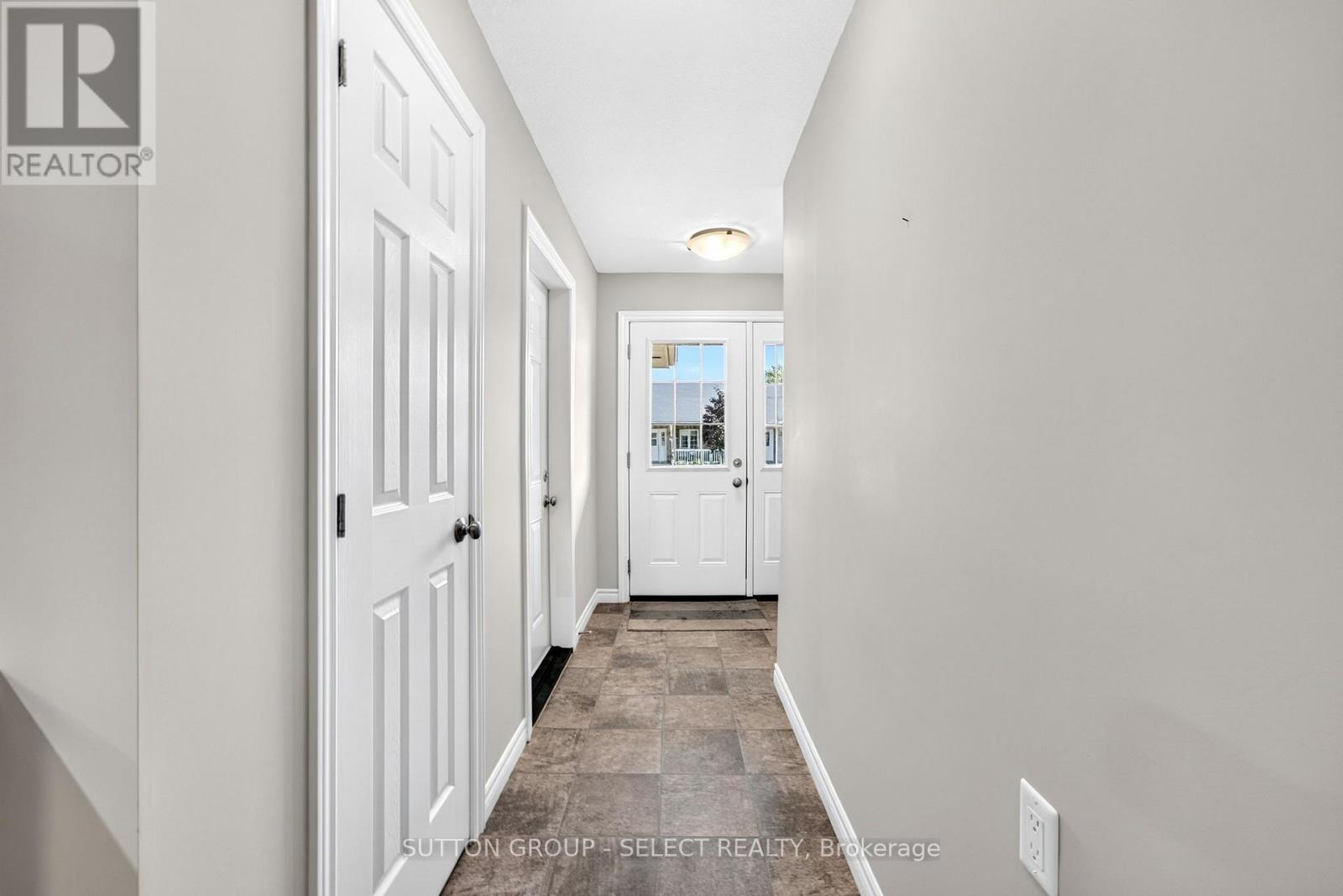 14 Devon Drive Property Photo 7
