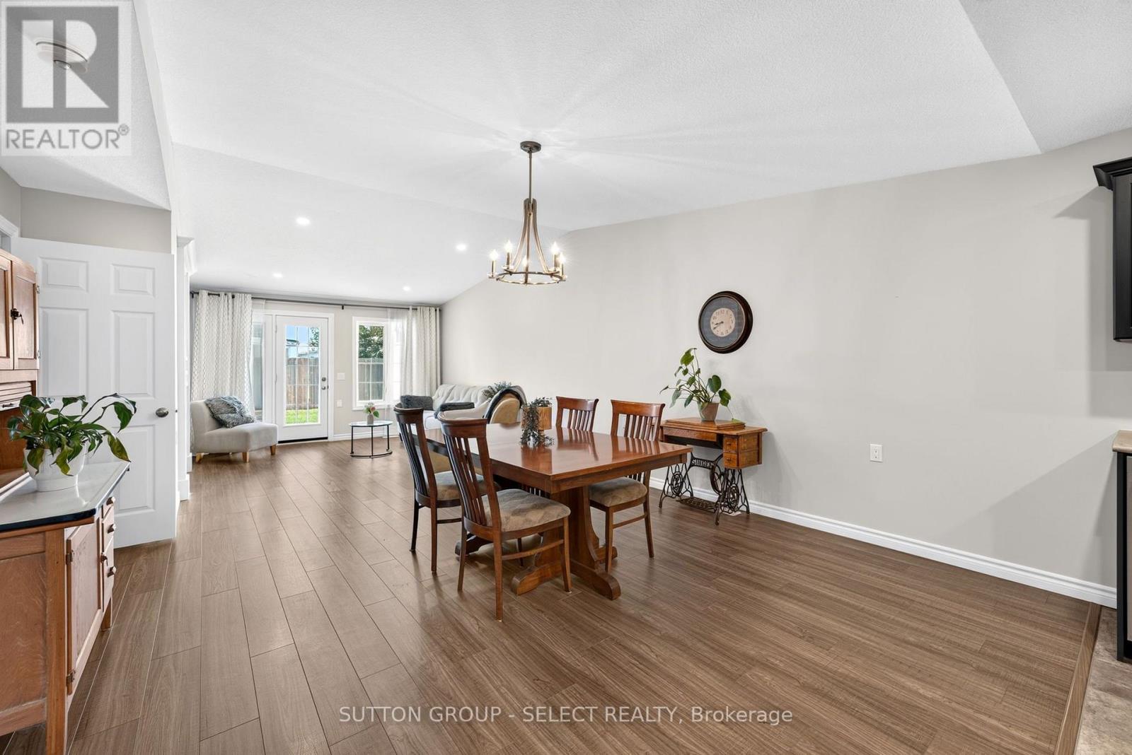 14 Devon Drive Property Photo 14