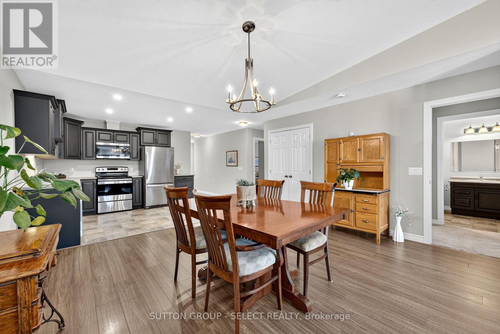 14 Devon Drive Property Photo 16