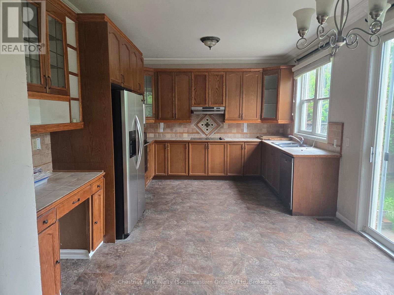 147 Baggs Crescent Property Photo 2