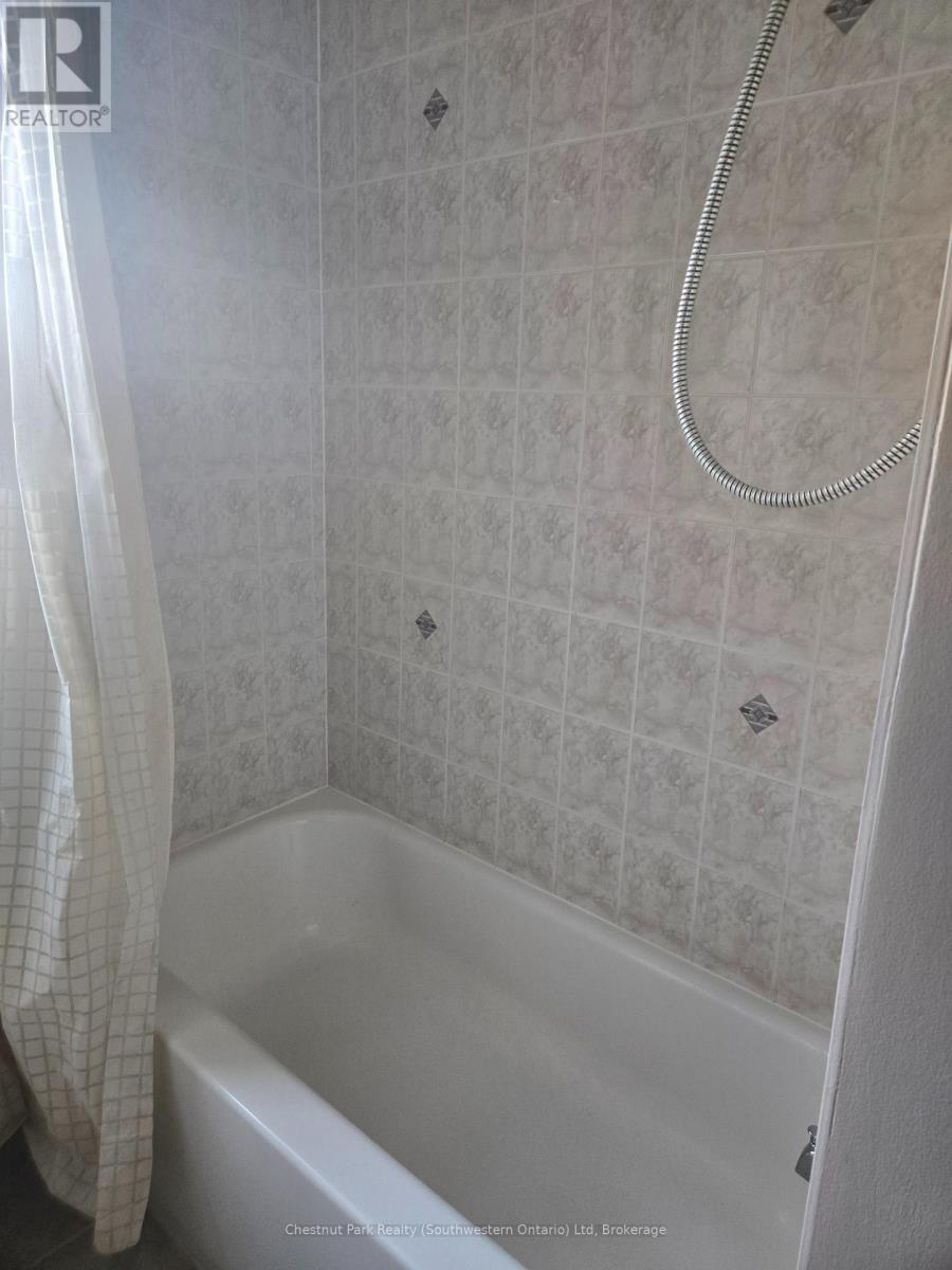 147 Baggs Crescent Property Photo 14