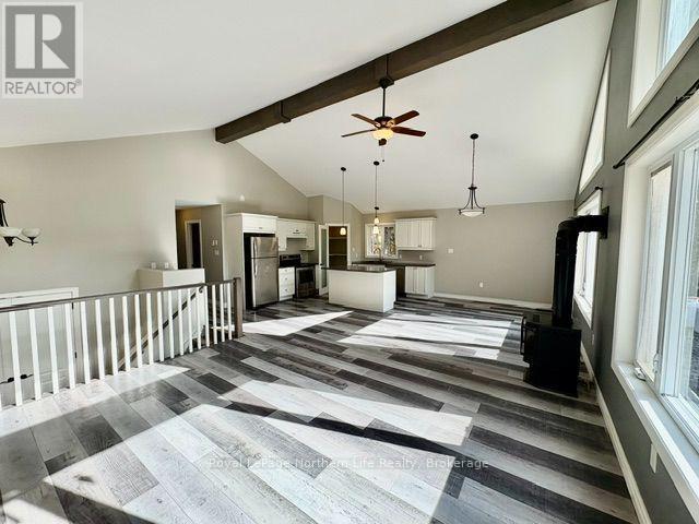 522 Hart Road Property Photo 7