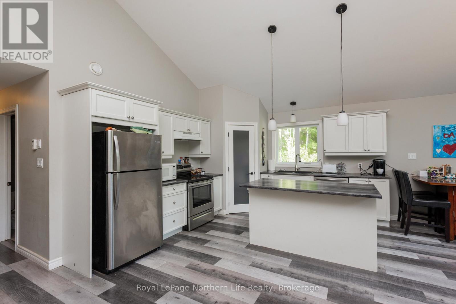 522 Hart Road Property Photo 9