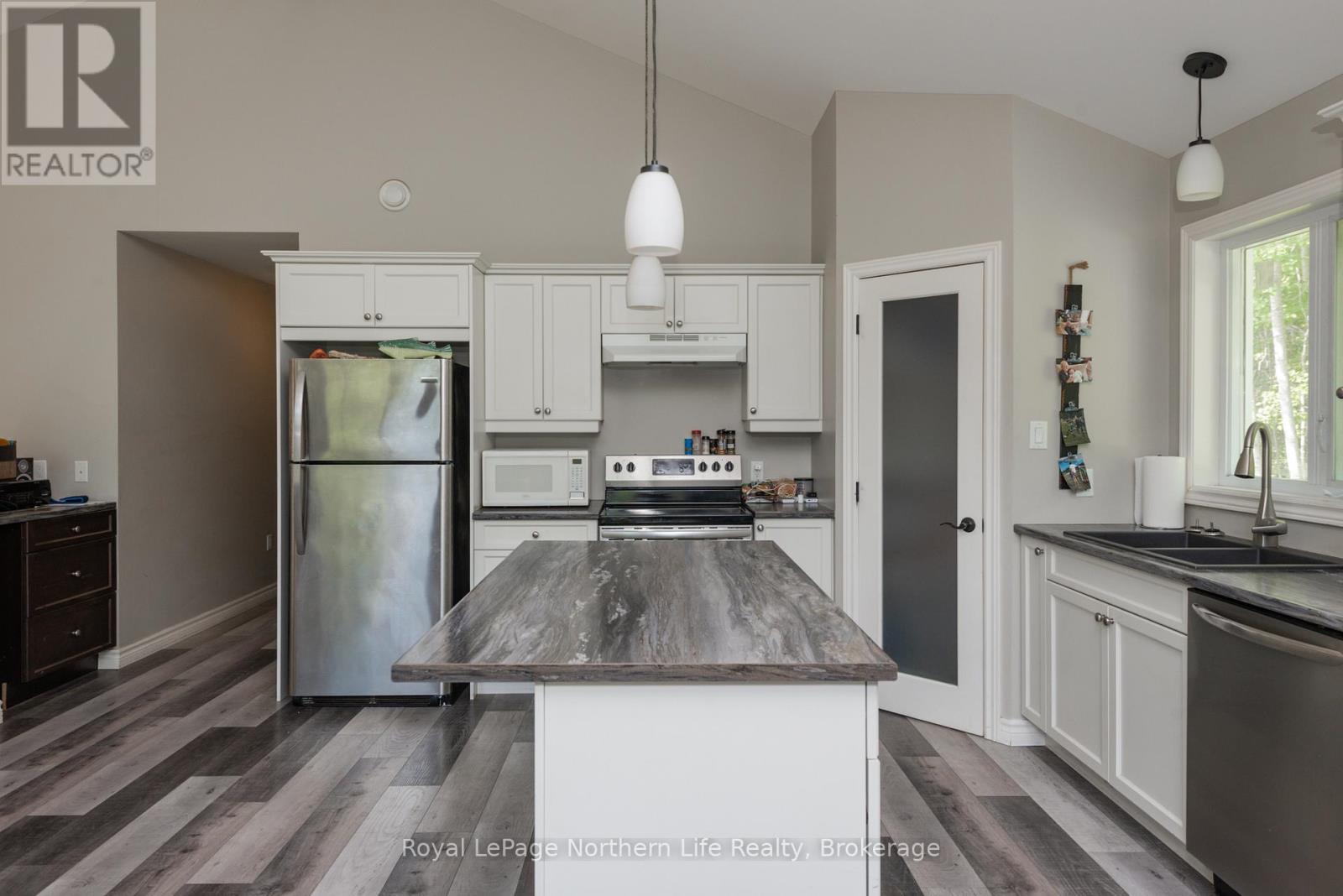 522 Hart Road Property Photo 12