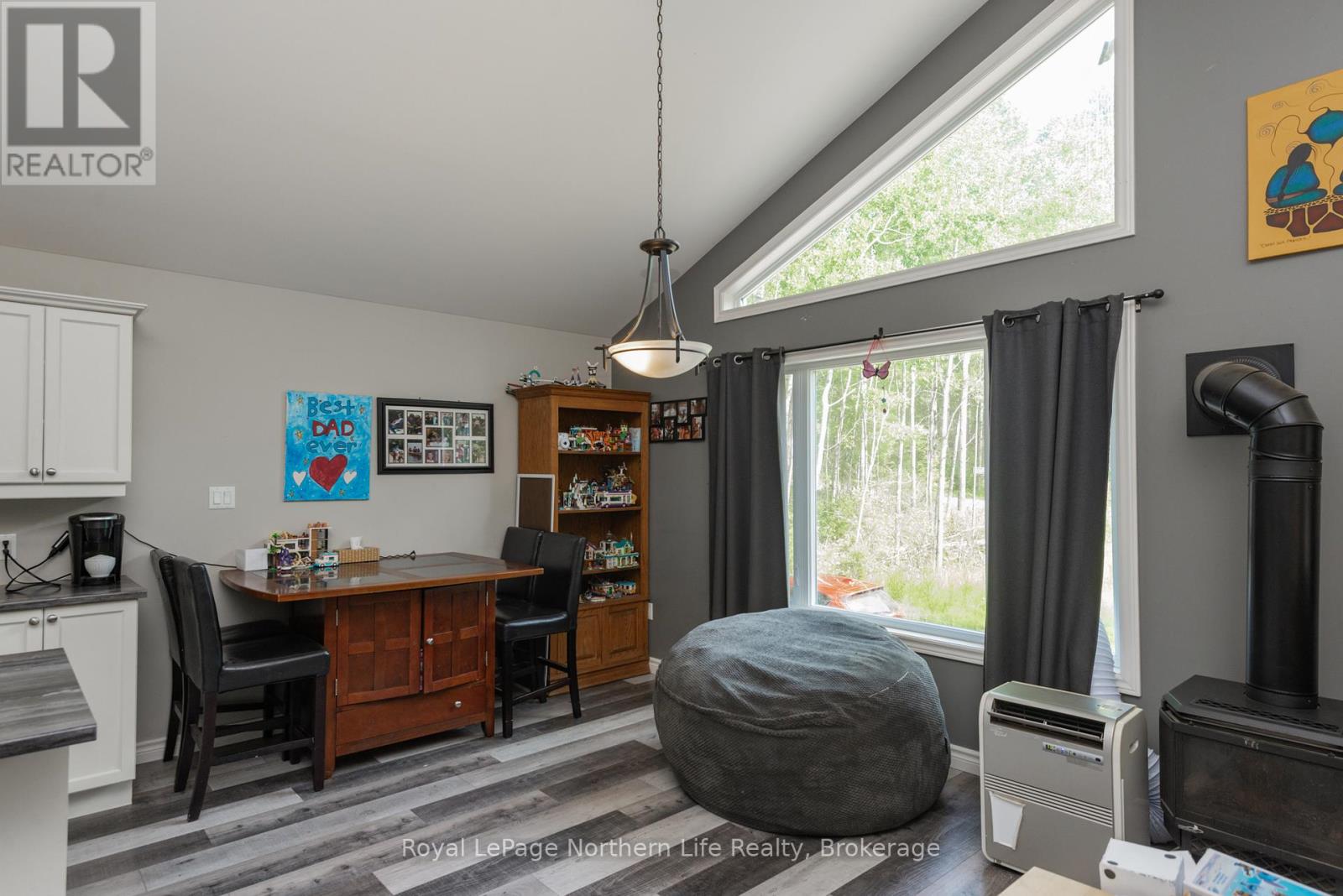 522 Hart Road Property Photo 14