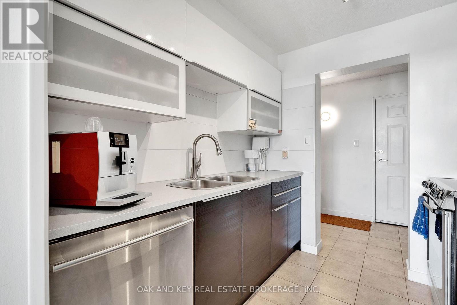 1805 - 323 Colborne Street Property Photo 15