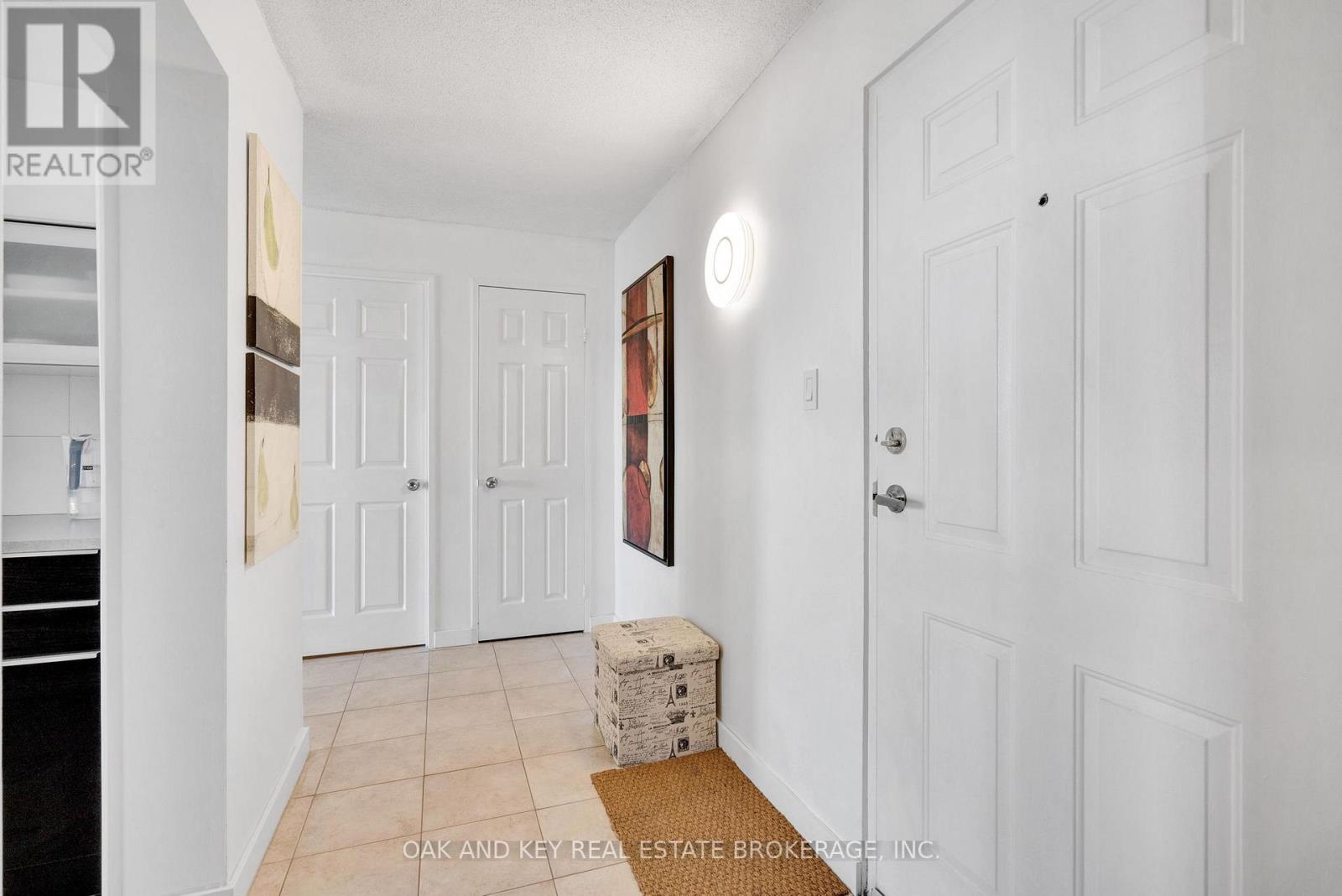 1805 - 323 Colborne Street Property Photo 16