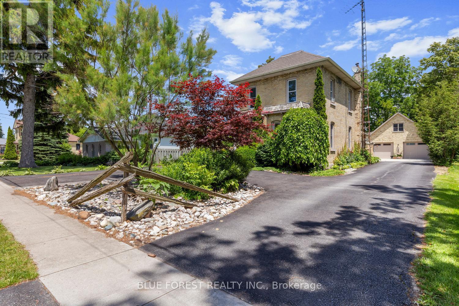 201 MARGARET STREET Property Photo 1