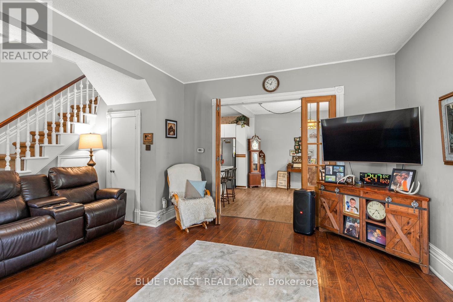 201 Margaret Street Property Photo 10