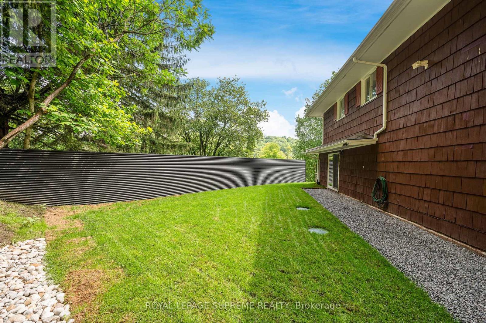 2035 Hollow Road Property Photo 45