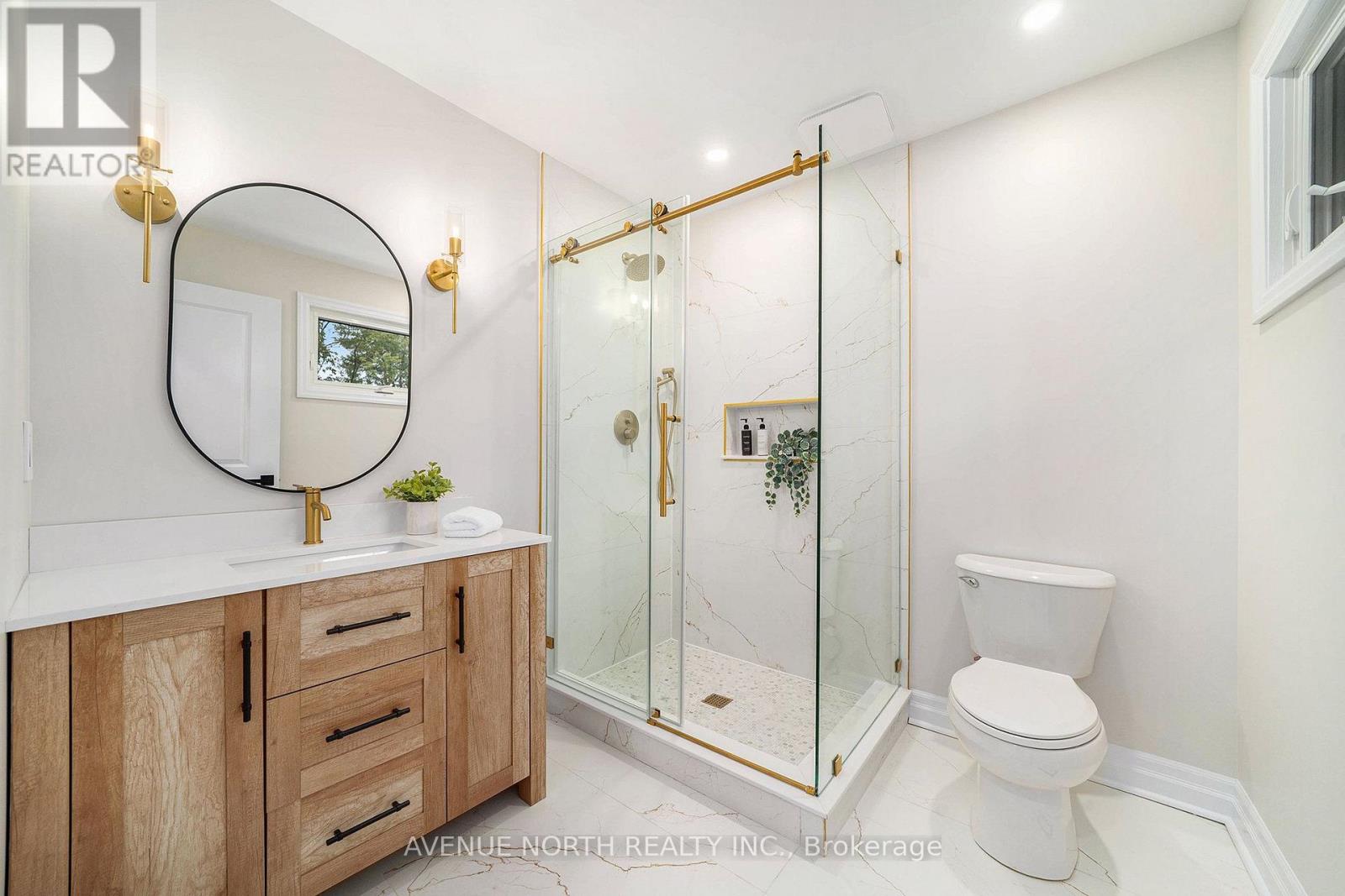 19 Newland Drive E Property Photo 32