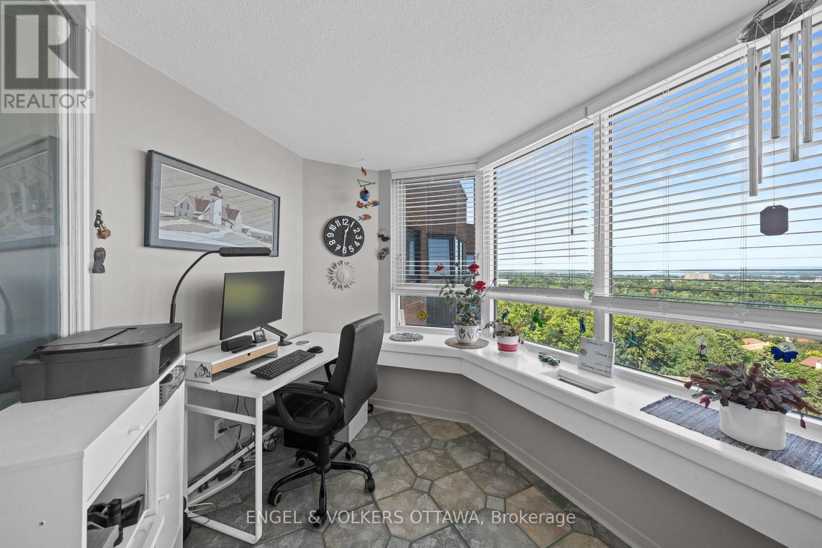 1213 - 80 Sandcastle Drive Property Photo 10