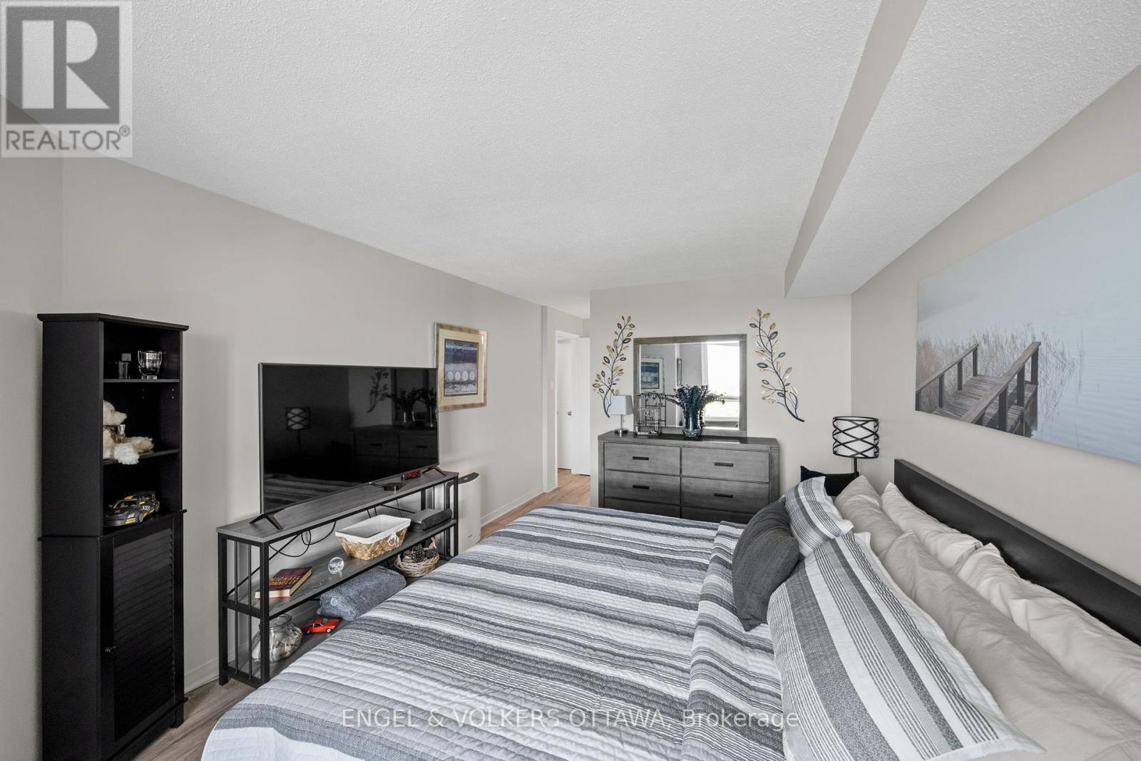 1213 - 80 Sandcastle Drive Property Photo 12