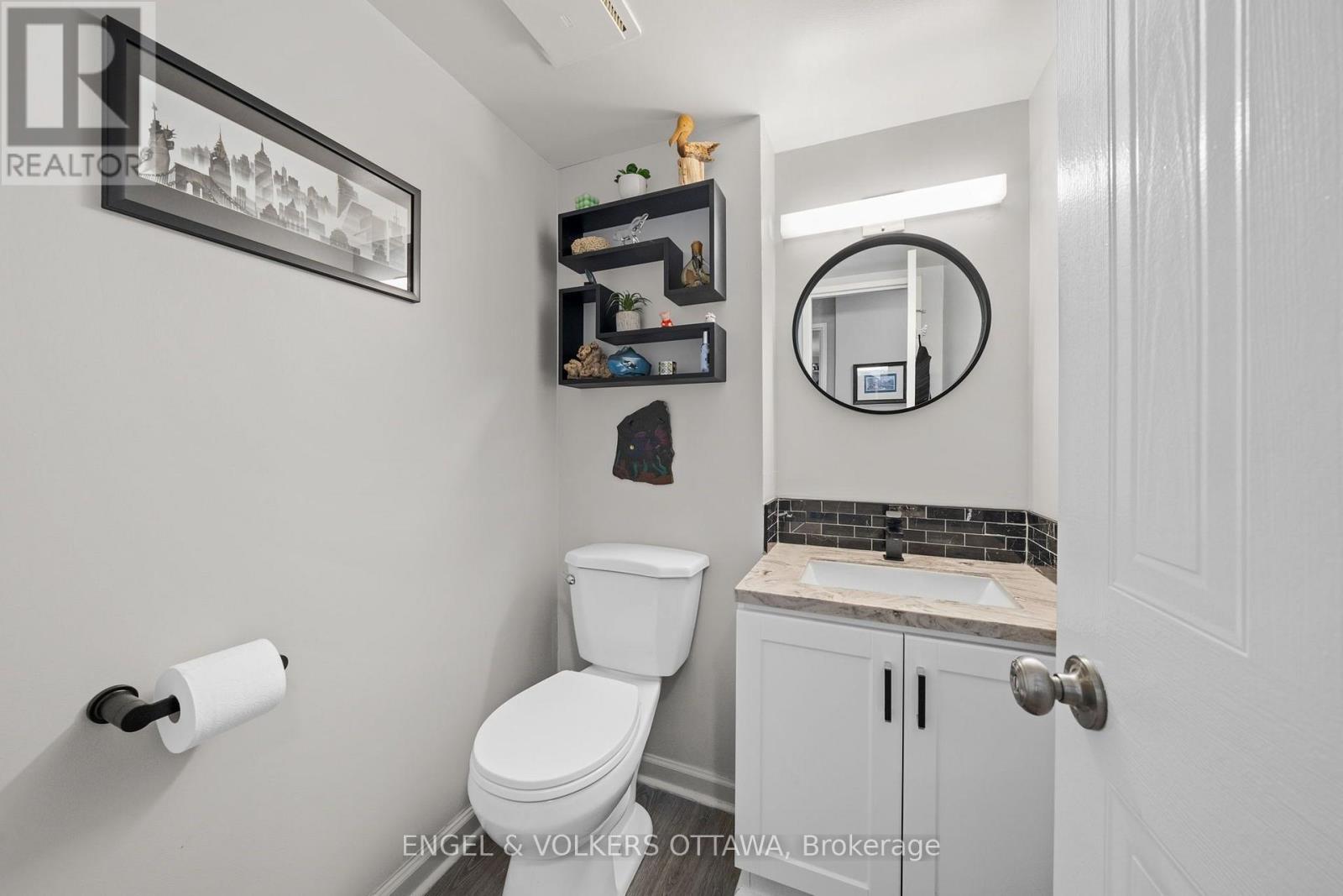 1213 - 80 Sandcastle Drive Property Photo 16