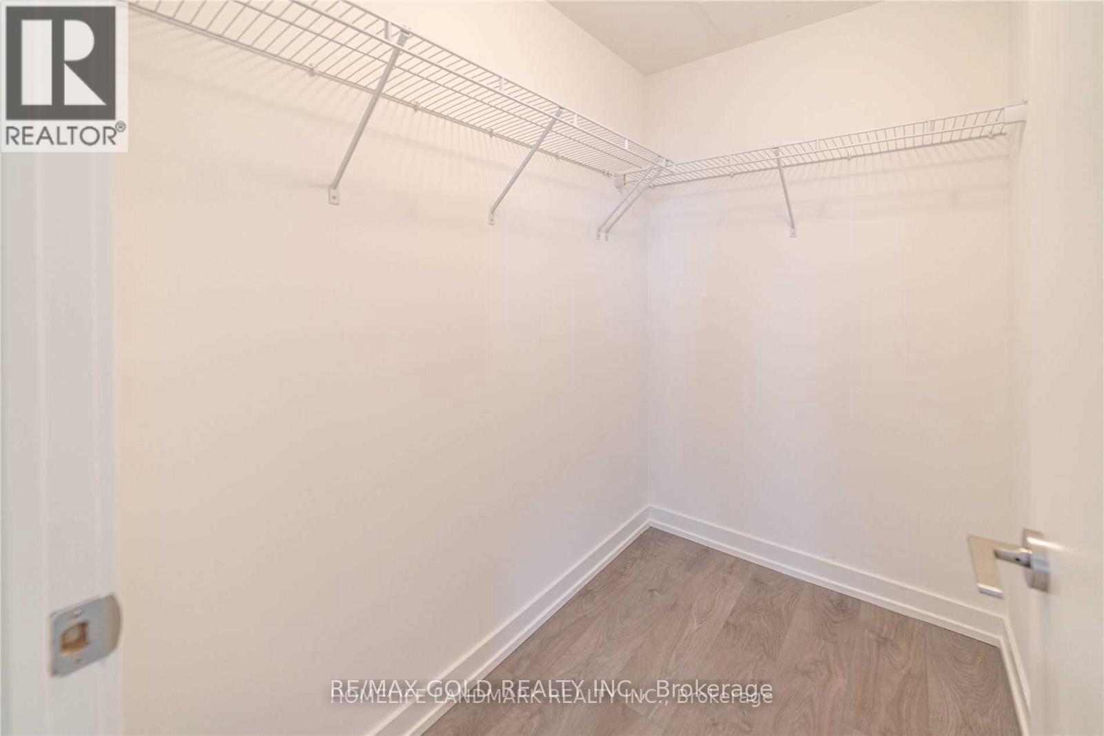 903 - 55 Duke Street W Property Photo 8