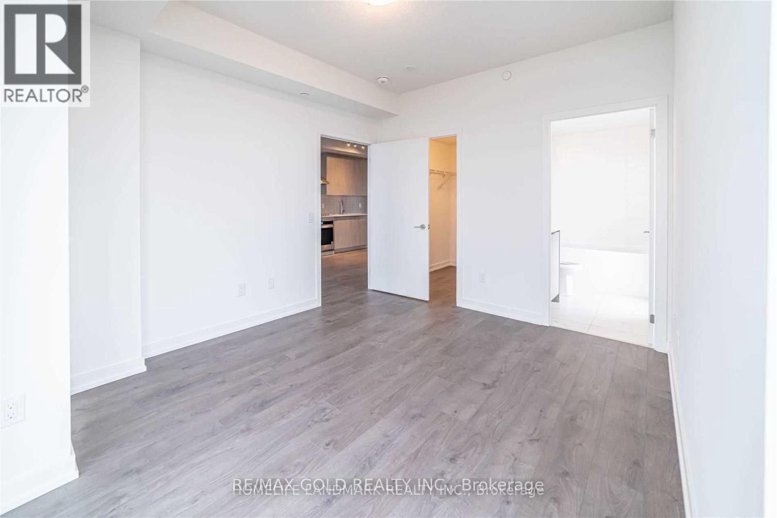 903 - 55 Duke Street W Property Photo 9