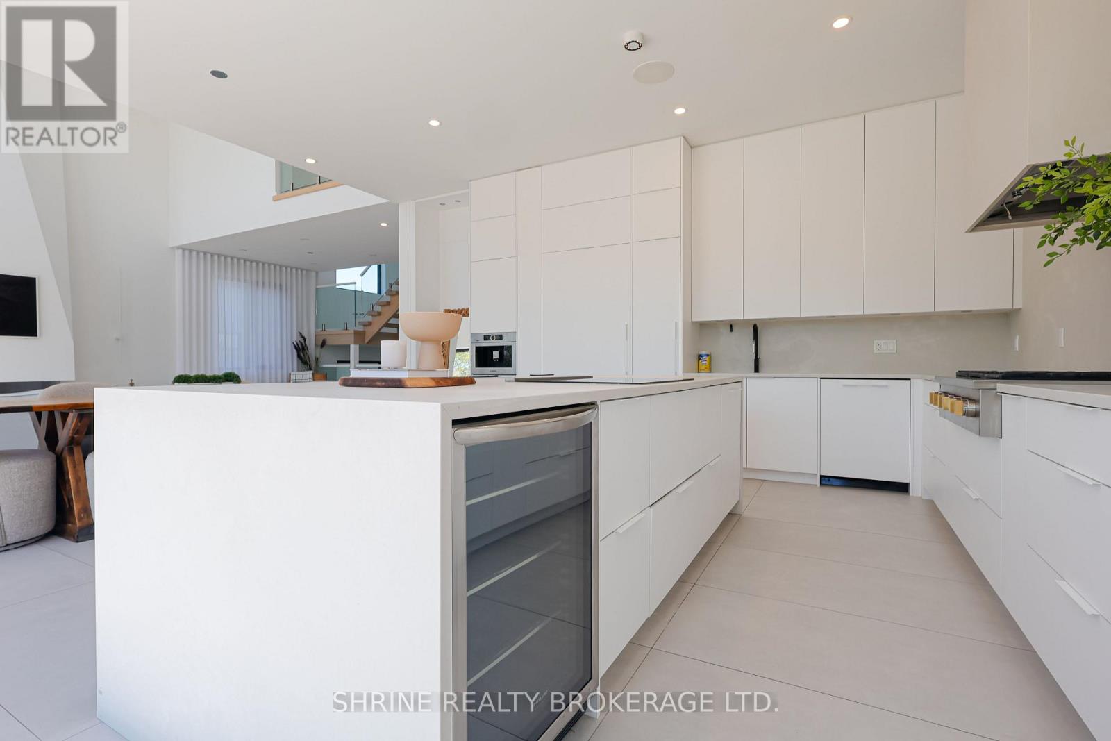 228 Edgewater Boulevard Property Photo 14