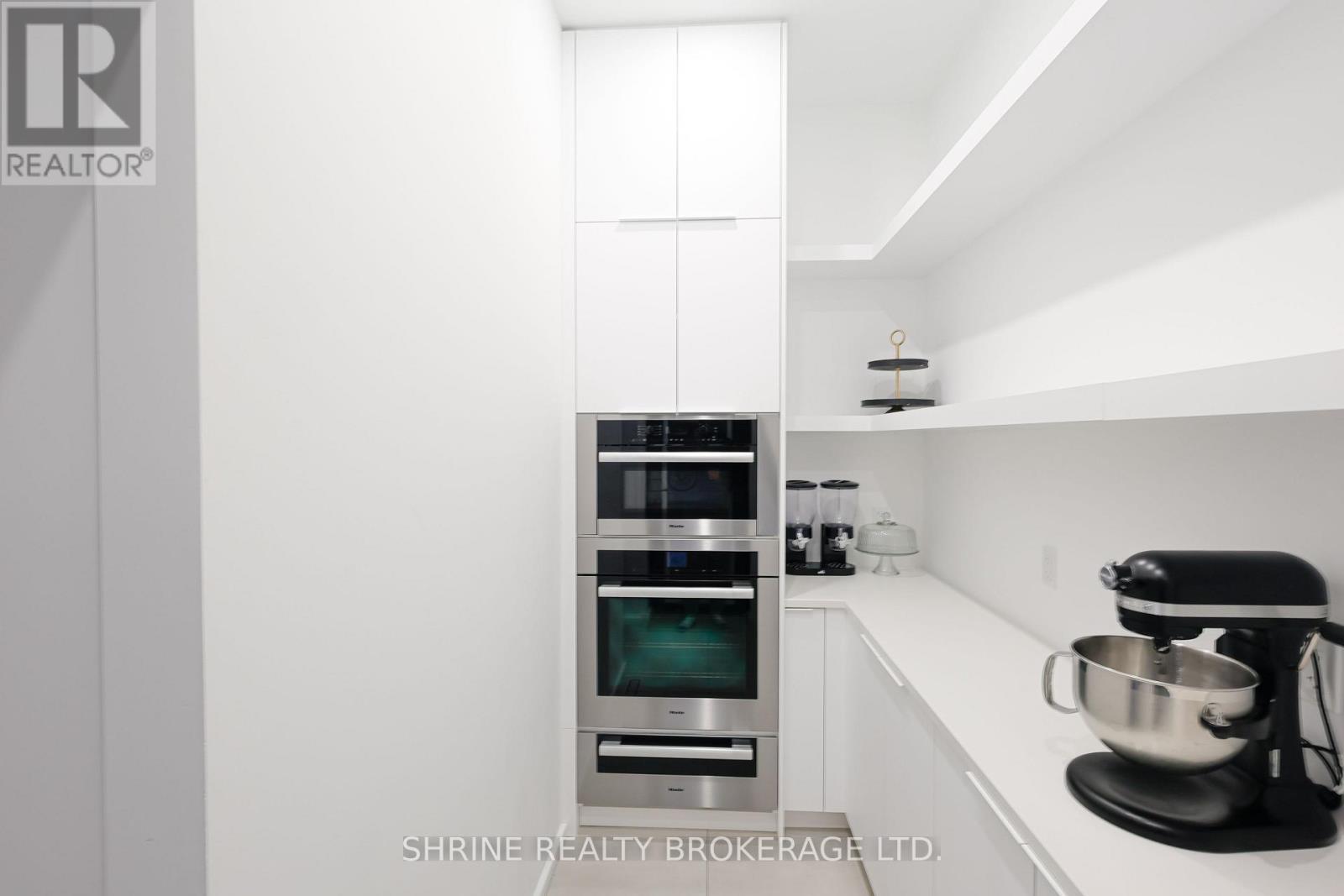 228 Edgewater Boulevard Property Photo 15