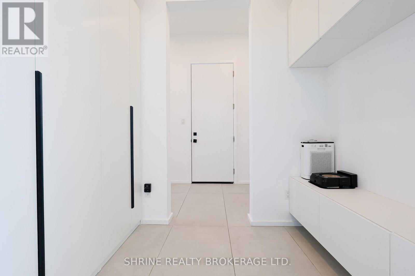 228 Edgewater Boulevard Property Photo 19