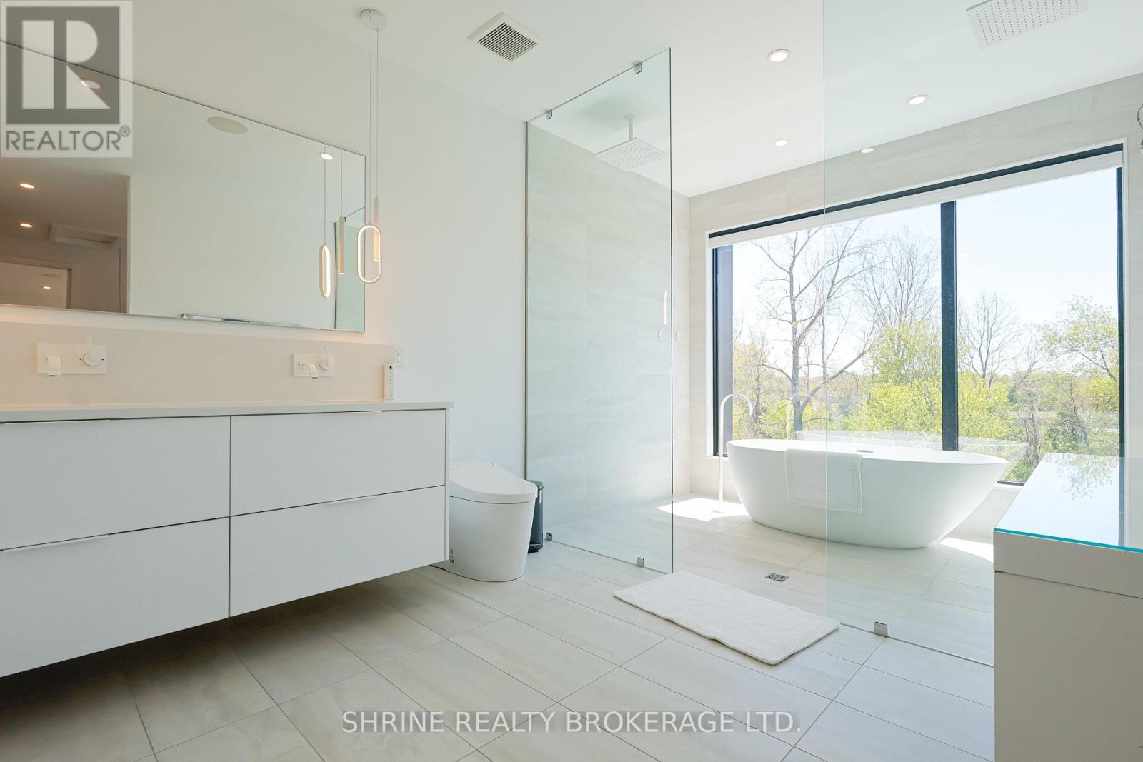 228 Edgewater Boulevard Property Photo 29