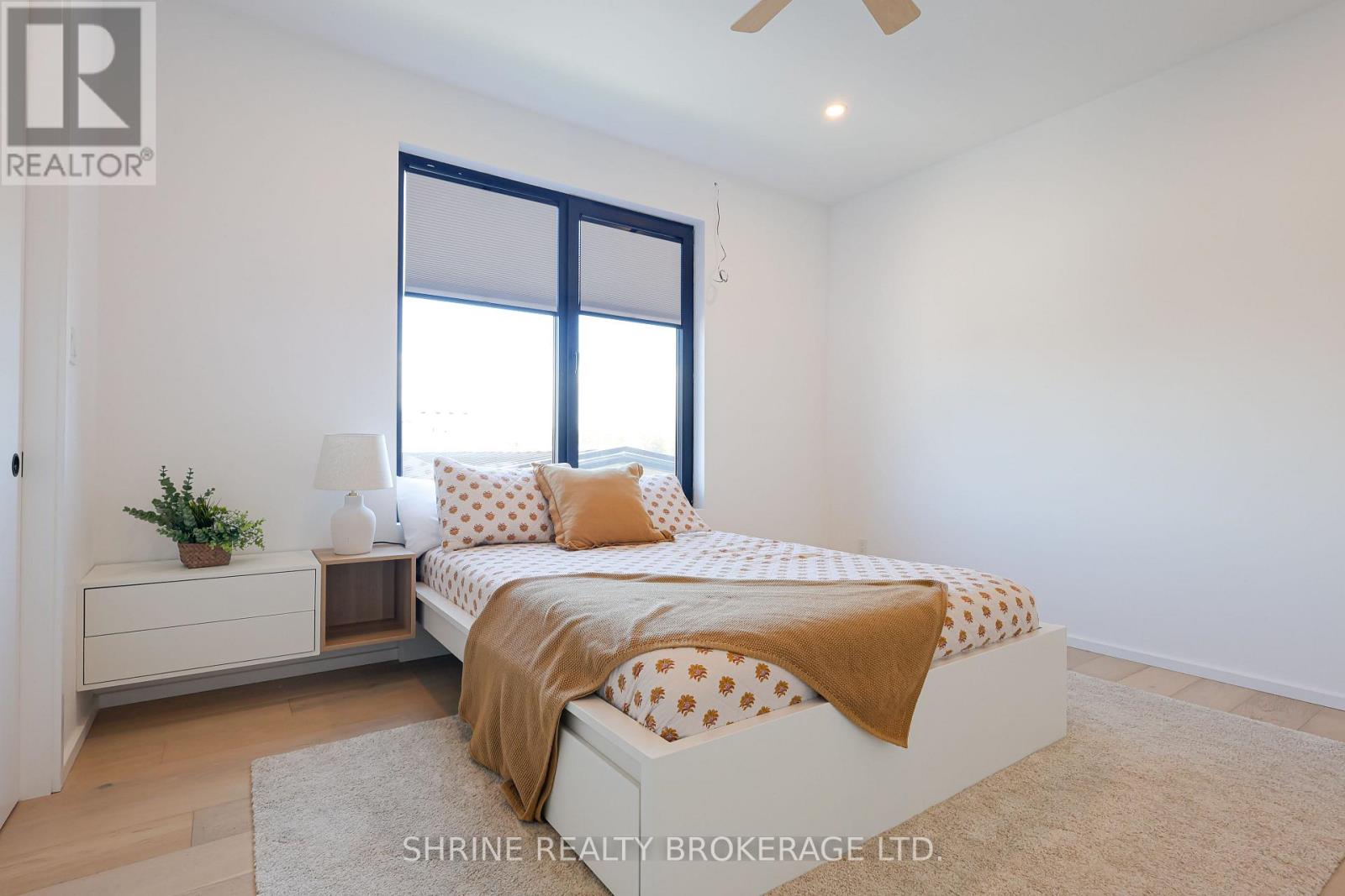 228 Edgewater Boulevard Property Photo 31