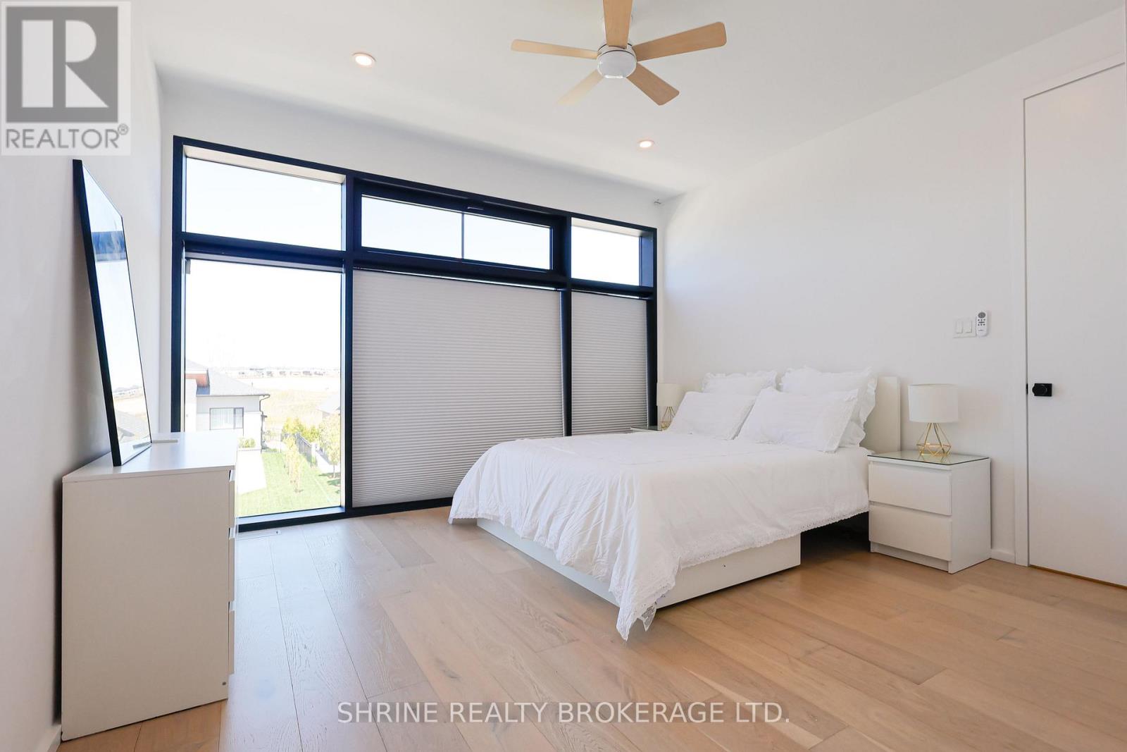 228 Edgewater Boulevard Property Photo 36