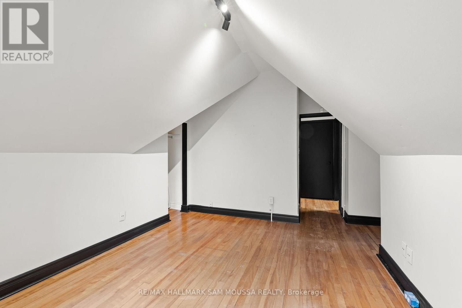 3 - 162-164 Metcalfe Street Property Photo 18