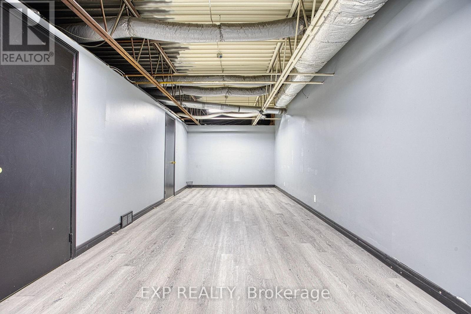 112 Ormond Street S Property Photo 13
