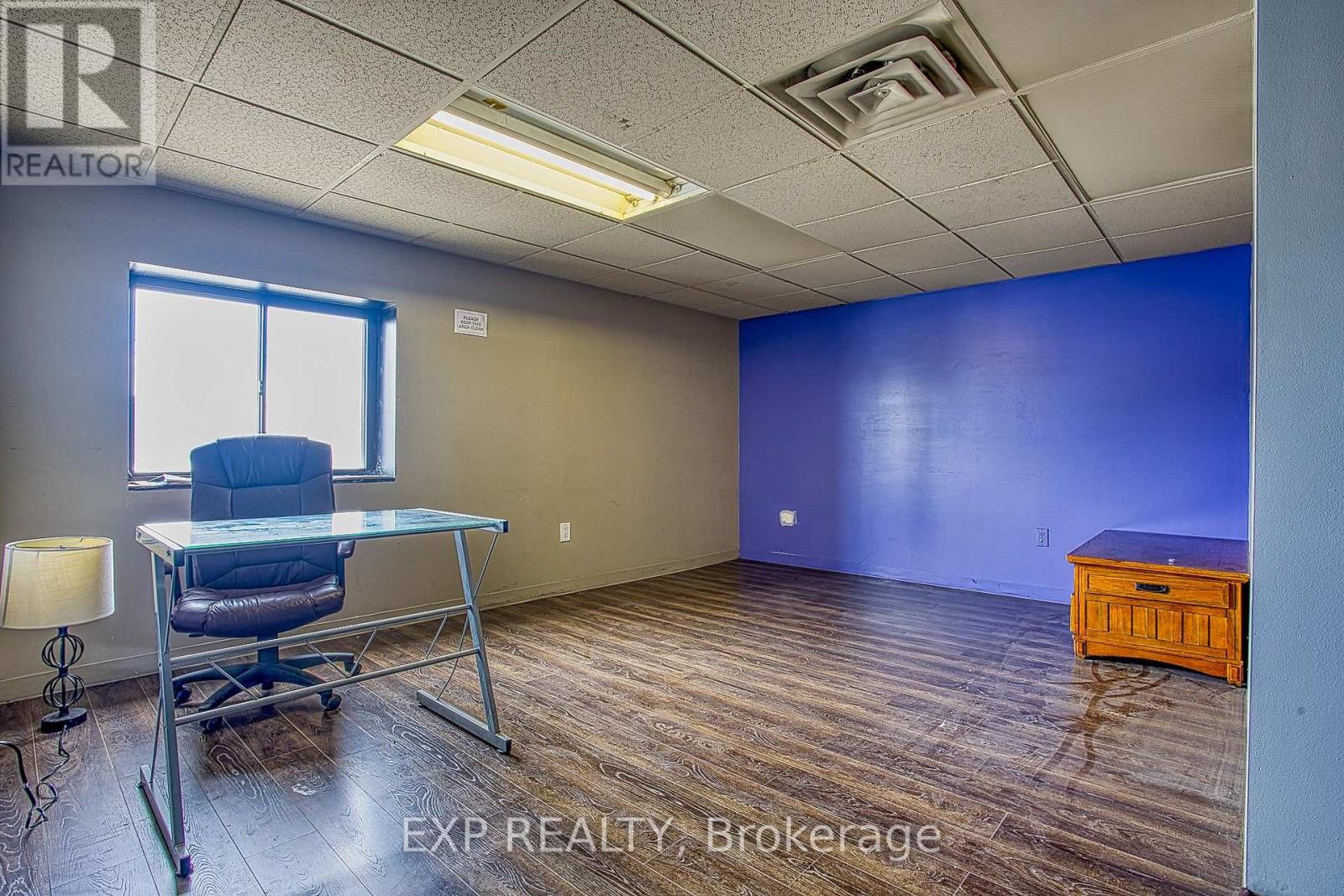112 Ormond Street S Property Photo 16
