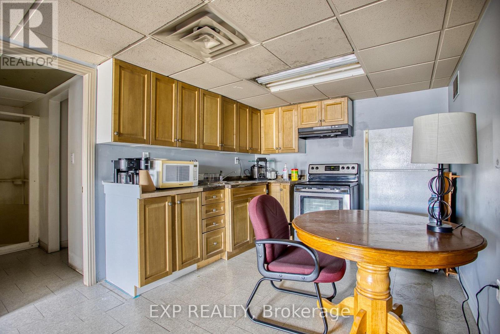 112 Ormond Street S Property Photo 18