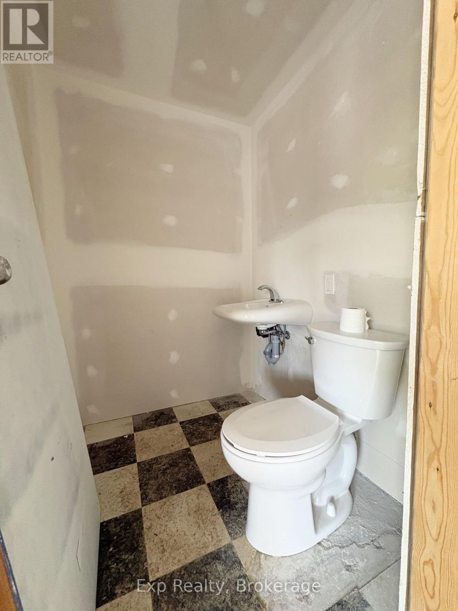60 Concession Street Property Photo 4