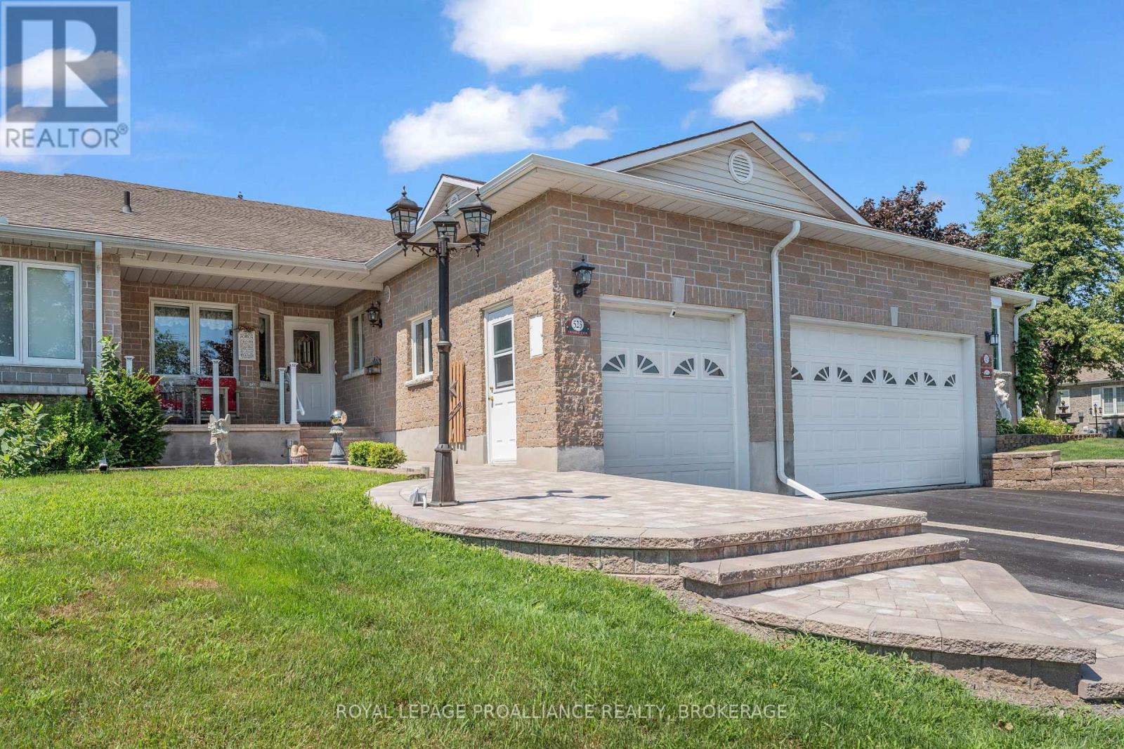 523 TRIMBLE GATE