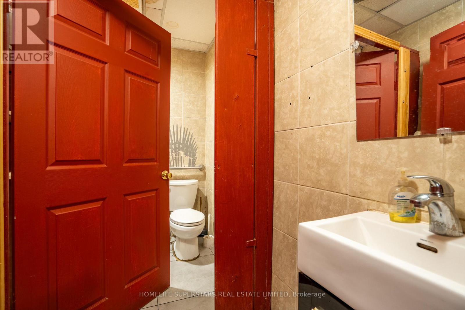 5991 Lundys Lane E Property Photo 33