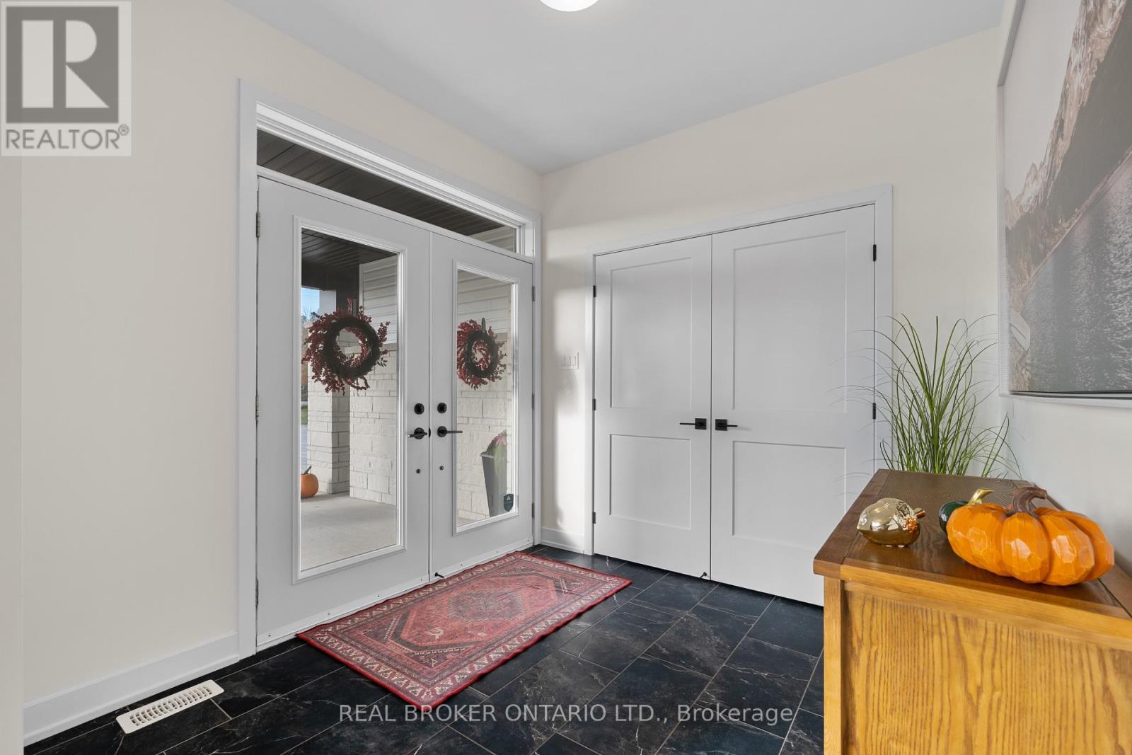 119 Ernest Way Property Photo 8