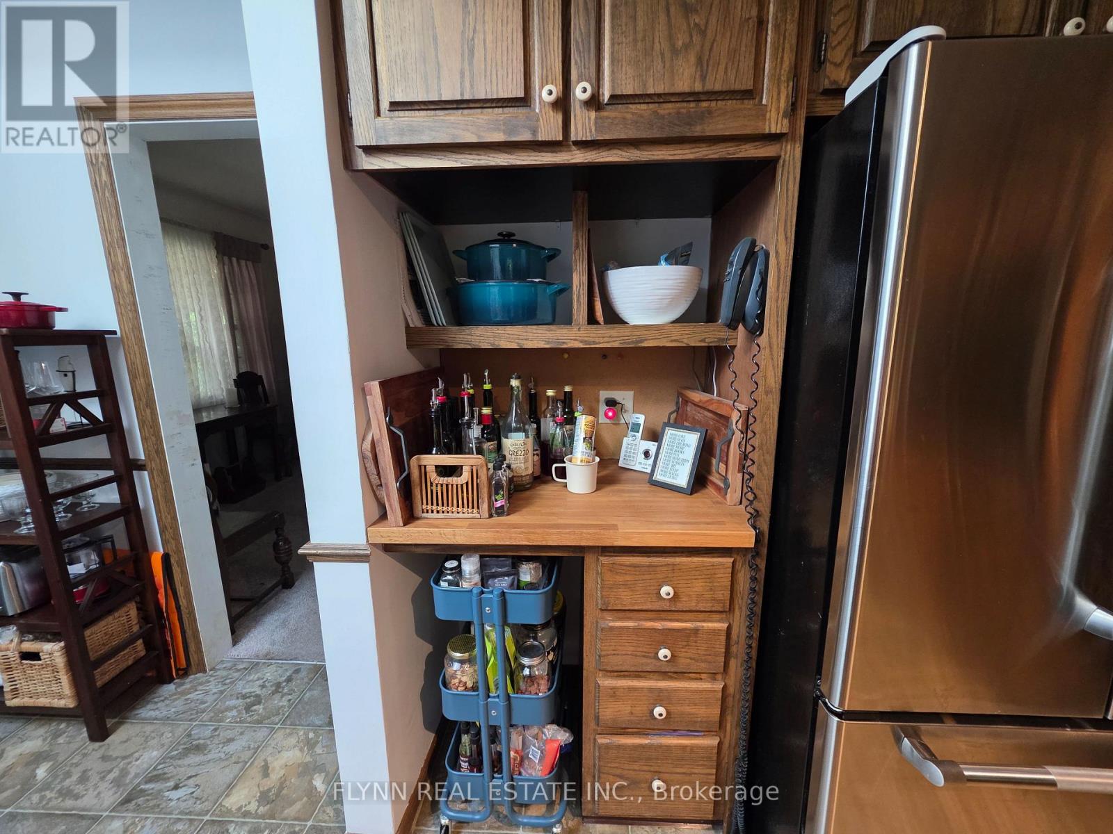 5896 Valley Way Property Photo 12