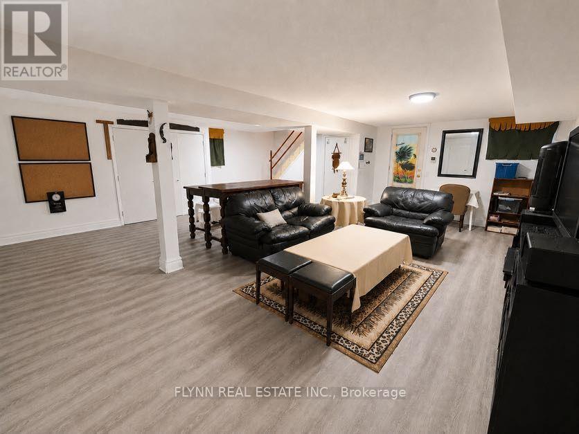 5896 Valley Way Property Photo 32