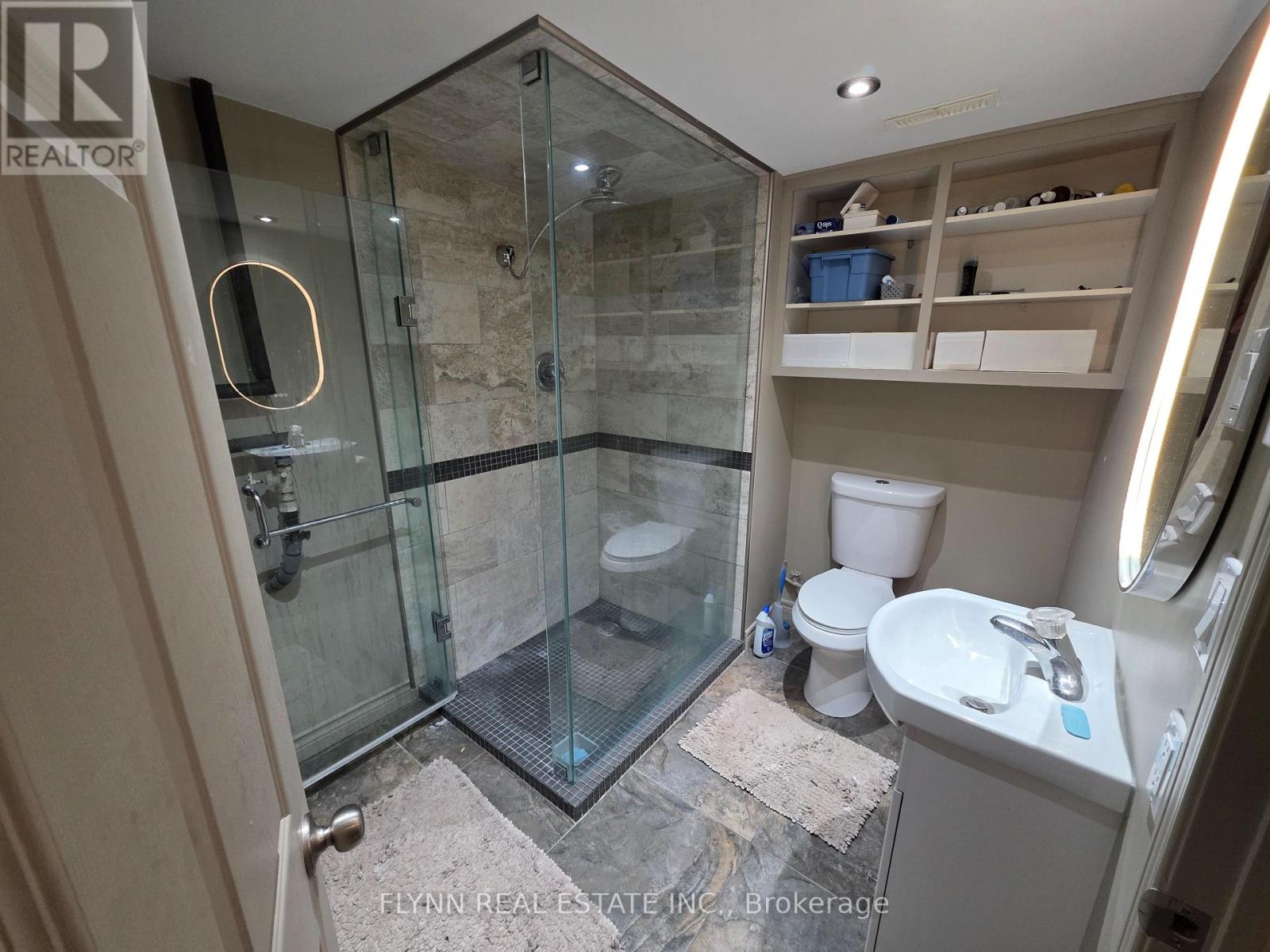 5896 Valley Way Property Photo 33