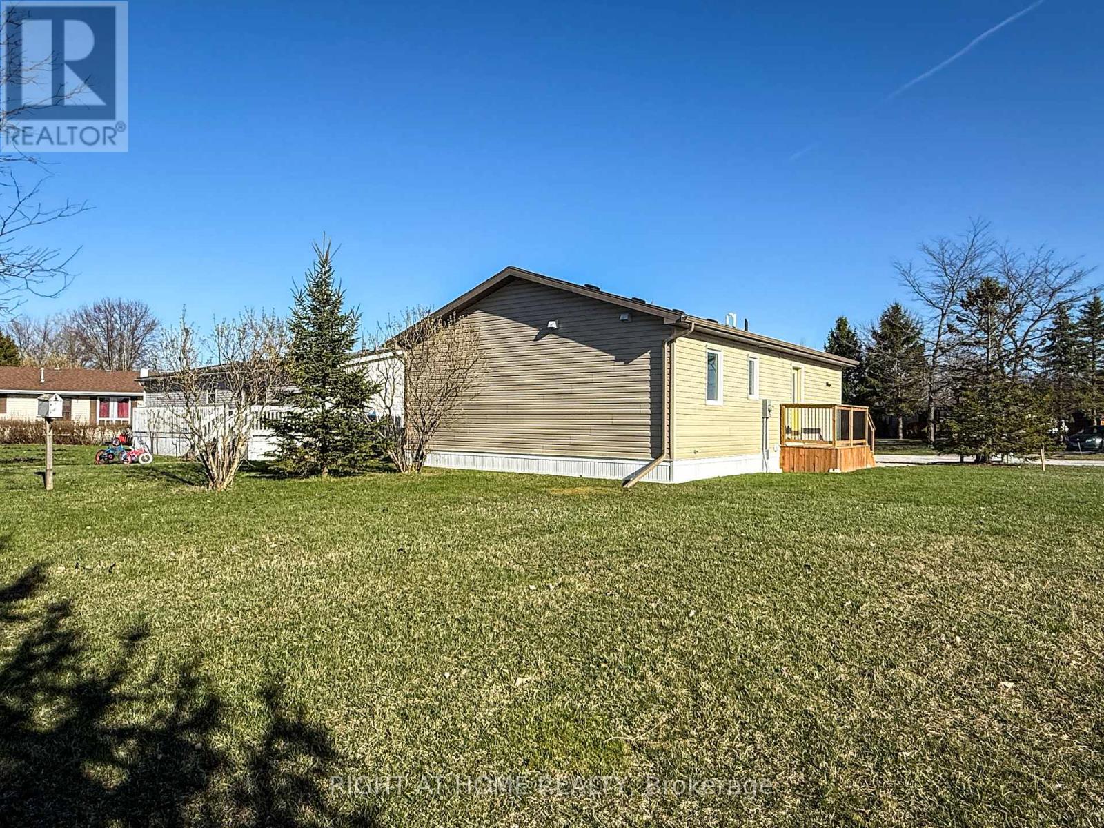 25 - 2761 Oil Heritage Road Property Photo 15