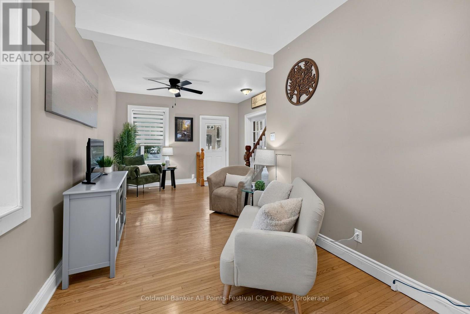 85 Cambria Road N Property Photo 11