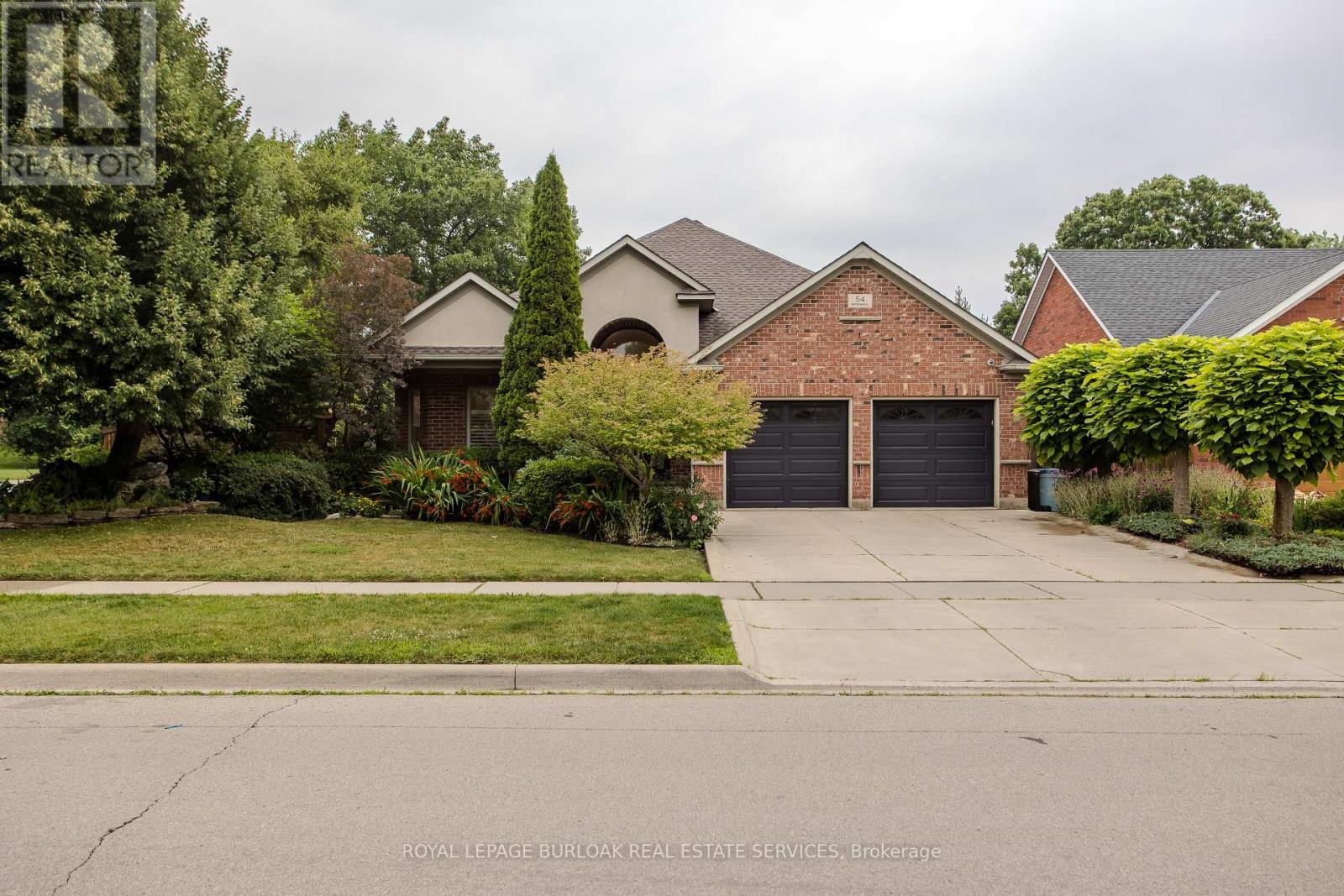 54 Waterwheel Crescent Property Photo 1