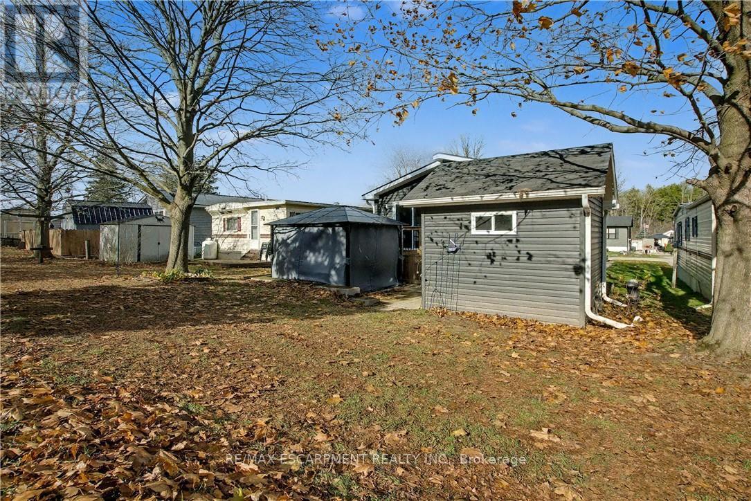 16 - 1429 Sheffield Road Property Photo 32