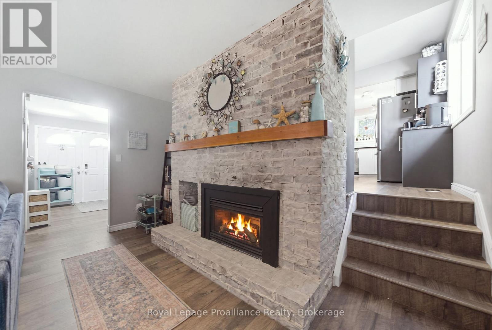 1698 Foxboro-stirling Road Property Photo 10