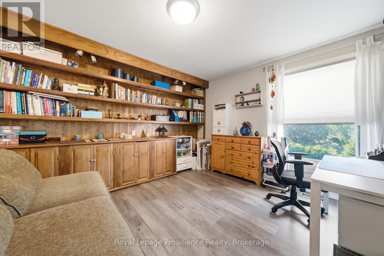 1698 Foxboro-stirling Road Property Photo 13