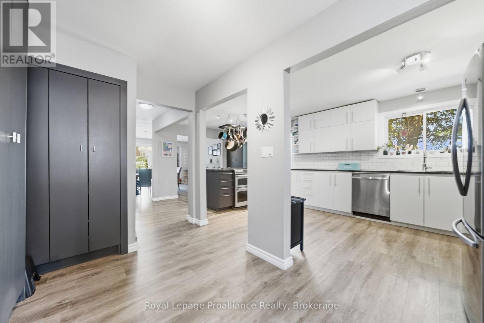 1698 Foxboro-stirling Road Property Photo 20